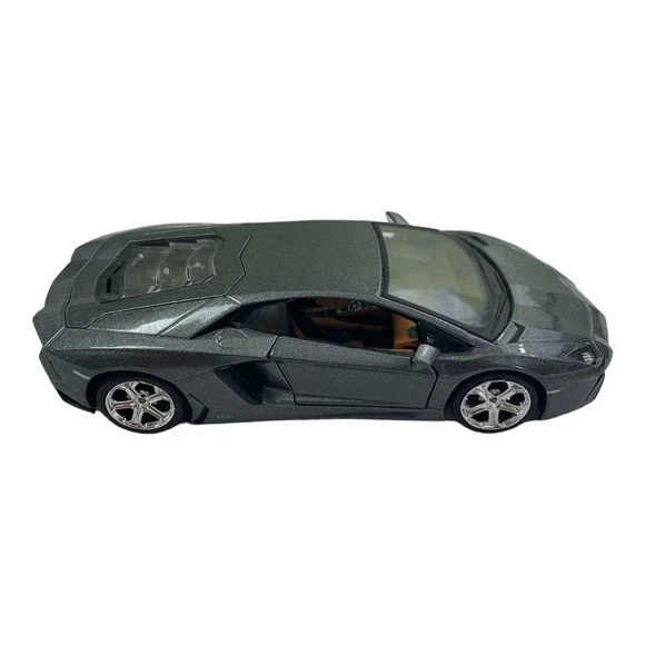 Maisto Lamborghini Aventador Metal Model Car 01833 Scale 1/24 Gray LP700-4 EUC - Picture 4 of 5